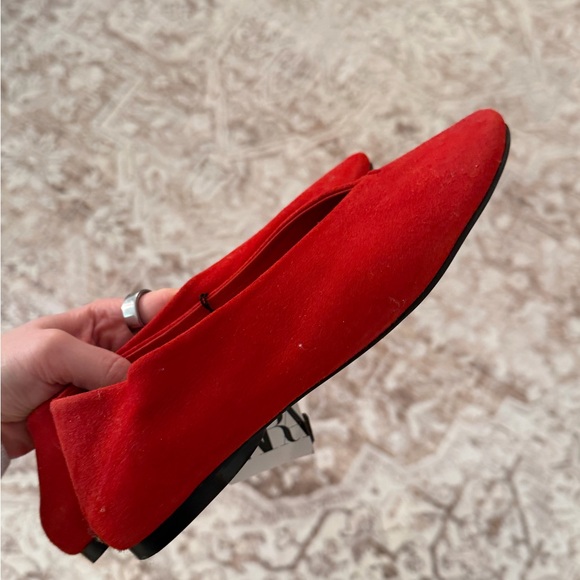Zara Women's Bold Red Flats - Picture 8 of 8